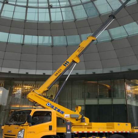 大朗镇附近高空作业车租赁｜安全设备租赁｜高空安装|工程定制化方案｜亿立达设备租赁